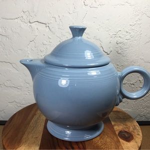 Fiesta Fiestaware Periwinkle Blue Teapot